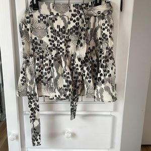 Express Black+Crème Patterned Womens Tied Mini Skirt